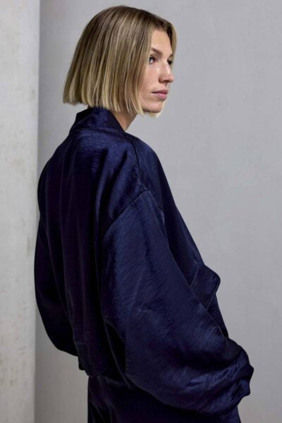 Lacy satin navy Femmes du Sud