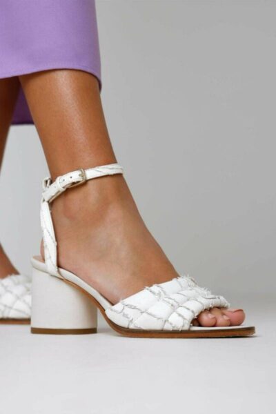 Sandal cutted nappa off white Fred de la Bretonier