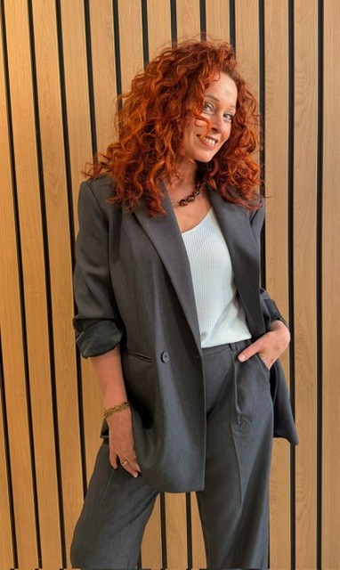 Amy oversize triangle blazer grey Haute L'Amitie