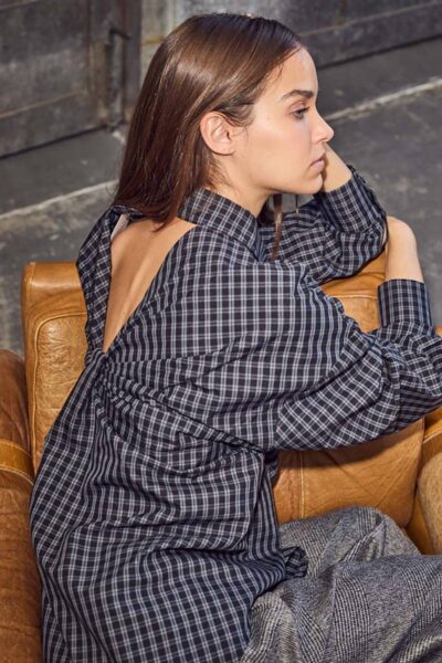 Melvin checked twist bow shirt navy Haute L’Amitie