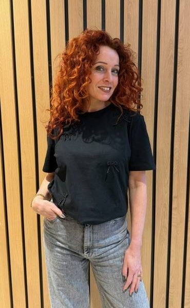 Pearl bow tee black Haute L’Amitie