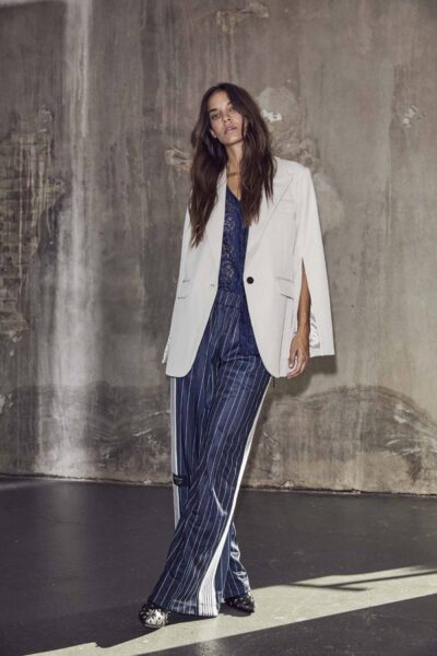 Baggy pin stripe track tall navy Haute L’Amitie