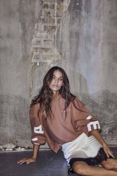 Maxi split logo sweat camel Haute L’Amitie