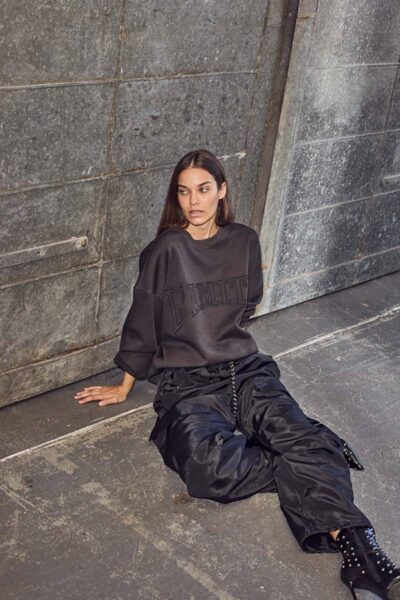 L’Amitie application sweat d-grey Haute L’Amitie