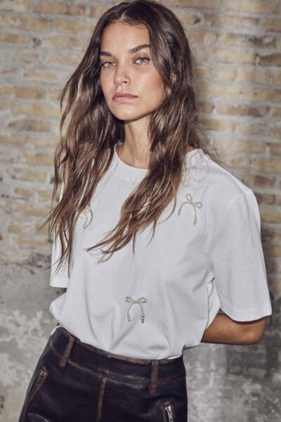 Pearl bow tee off white Haute L’Amitie