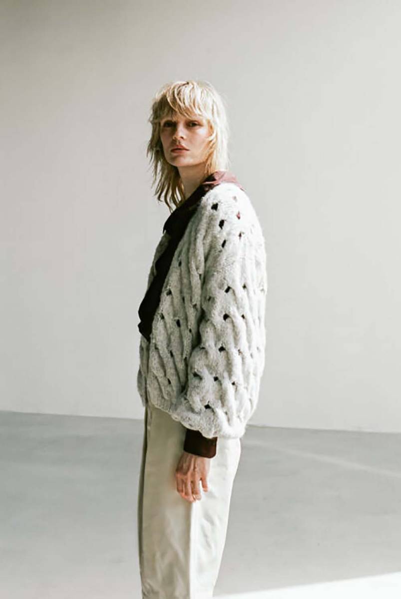 Reina vest silver Inti Knitwear