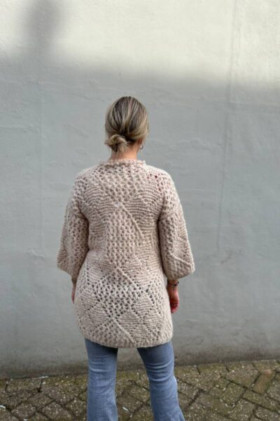 Tanya marfil Inti Handmade Knitwear