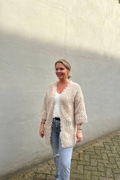 Tanya marfil Inti Handmade Knitwear