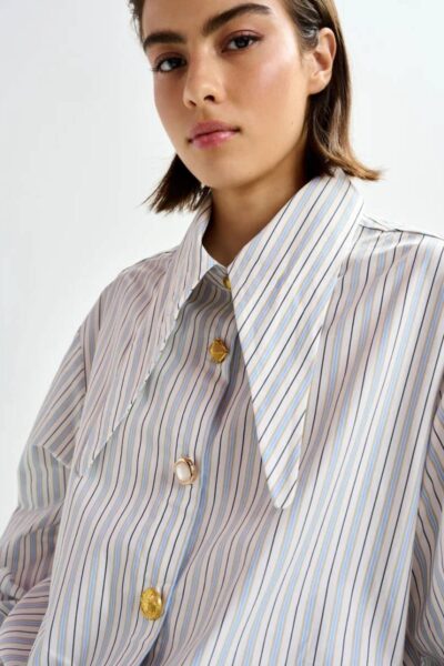 Jomato pointy collar shirt C1 nile blue Essentiel