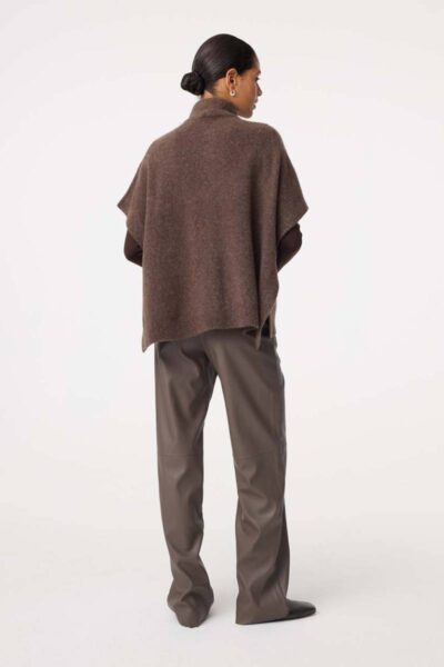 Tove poncho choco Knit-ted