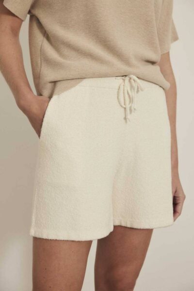 Sylvia short off white Knit-ted