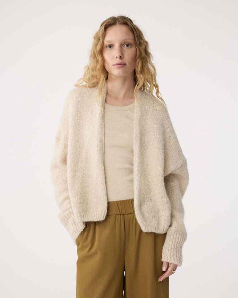 Becky cardigan sand Knit-ted