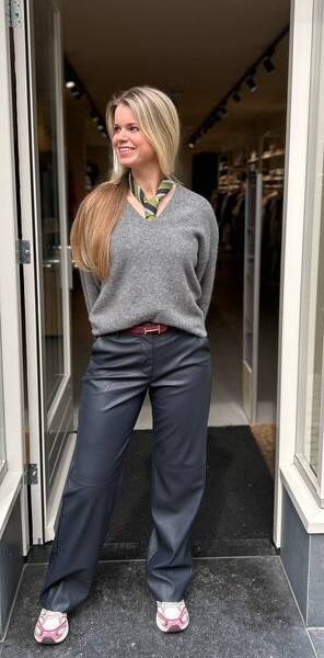 Lucia pullover mid grey Knit-ted