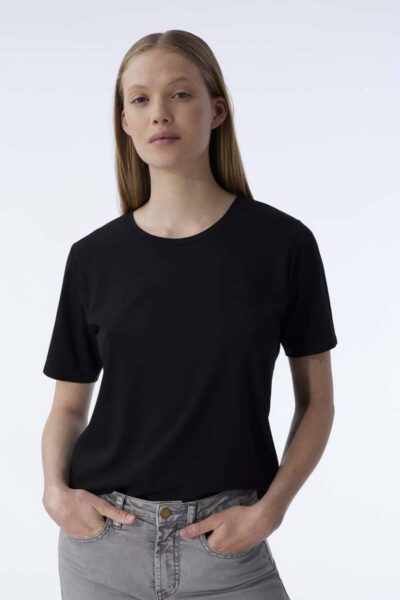 Hazel tee black Knit-ted