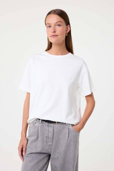 Hazel tee off white Knit-ted