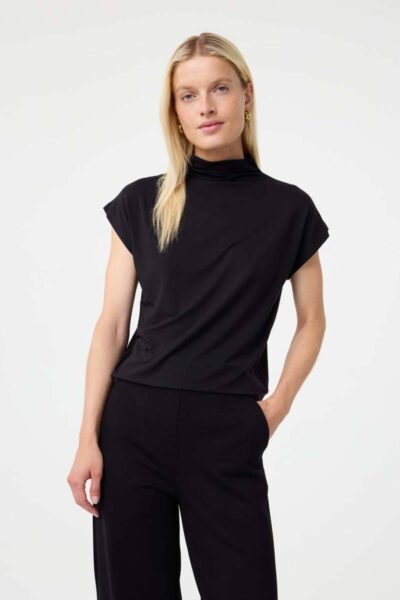 Mirre top black Knit-ted