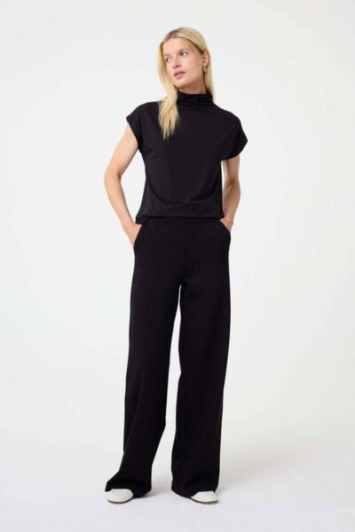 Mirre top black Knit-ted