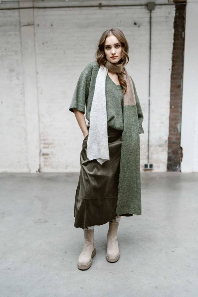 Xanne skirt suedine sand Aimee the Label - Afbeelding 2