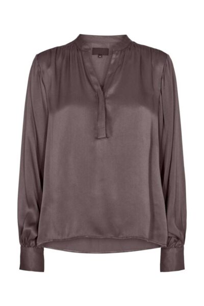 Amira7 shirt Levete Room