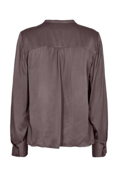 Amira7 shirt Levete Room
