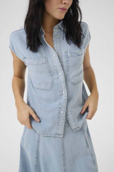 Nelly ss shirt light blue My Essential Wardrobe