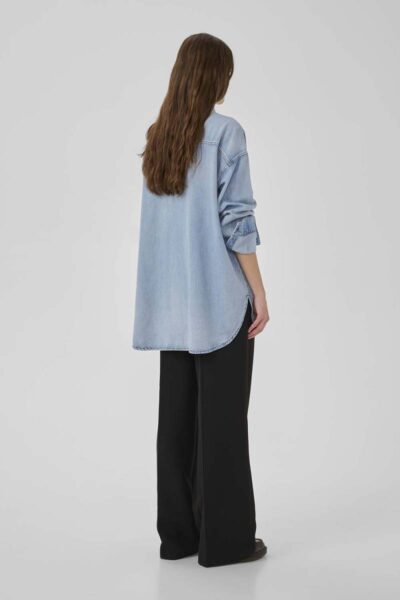 Hilma 171 shirt light blue wash MEW
