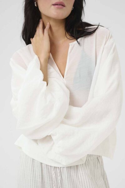 Lilo blouse snow white My Essential Wardrobe
