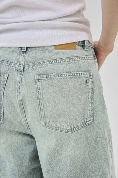 Jessie 174 low crotch x-wide light blue 33 MEW
