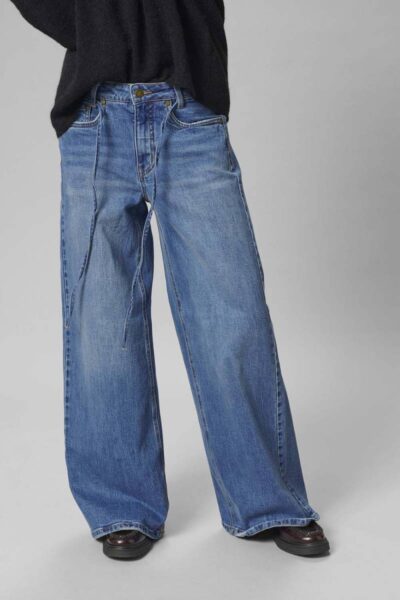 Karo 144 mid X-wide light blue MEW