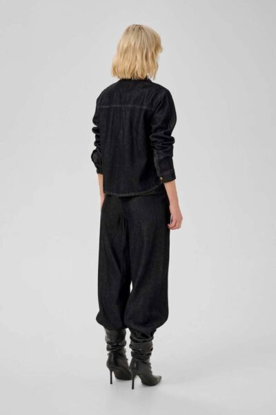Malle 181 short shirt black un-wa MEW