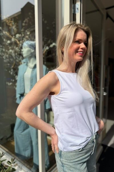 Top white Noman’sland