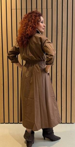 Dress tobacco Noman’sland