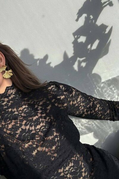 Liza laceflower blouse black Neo Noir