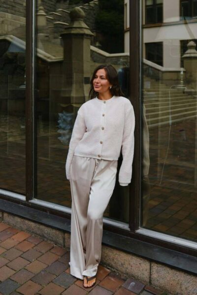 Limo fluffy knit cardigan creme Neo Noir
