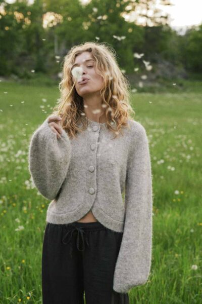 Gio fluffy knit cardigan beige melange Neo Noir