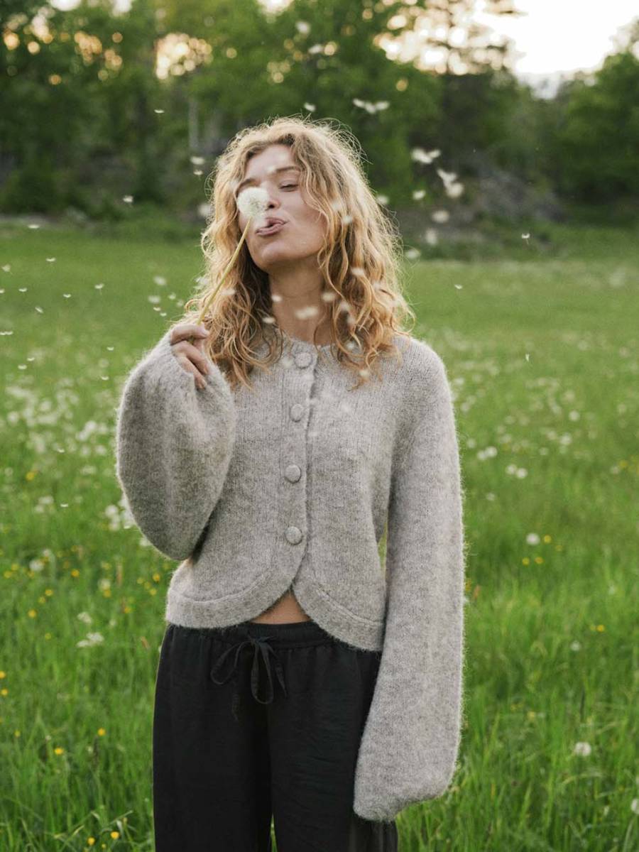 Gio fluffy knit cardigan beige melange Neo Noir - Afbeelding 2