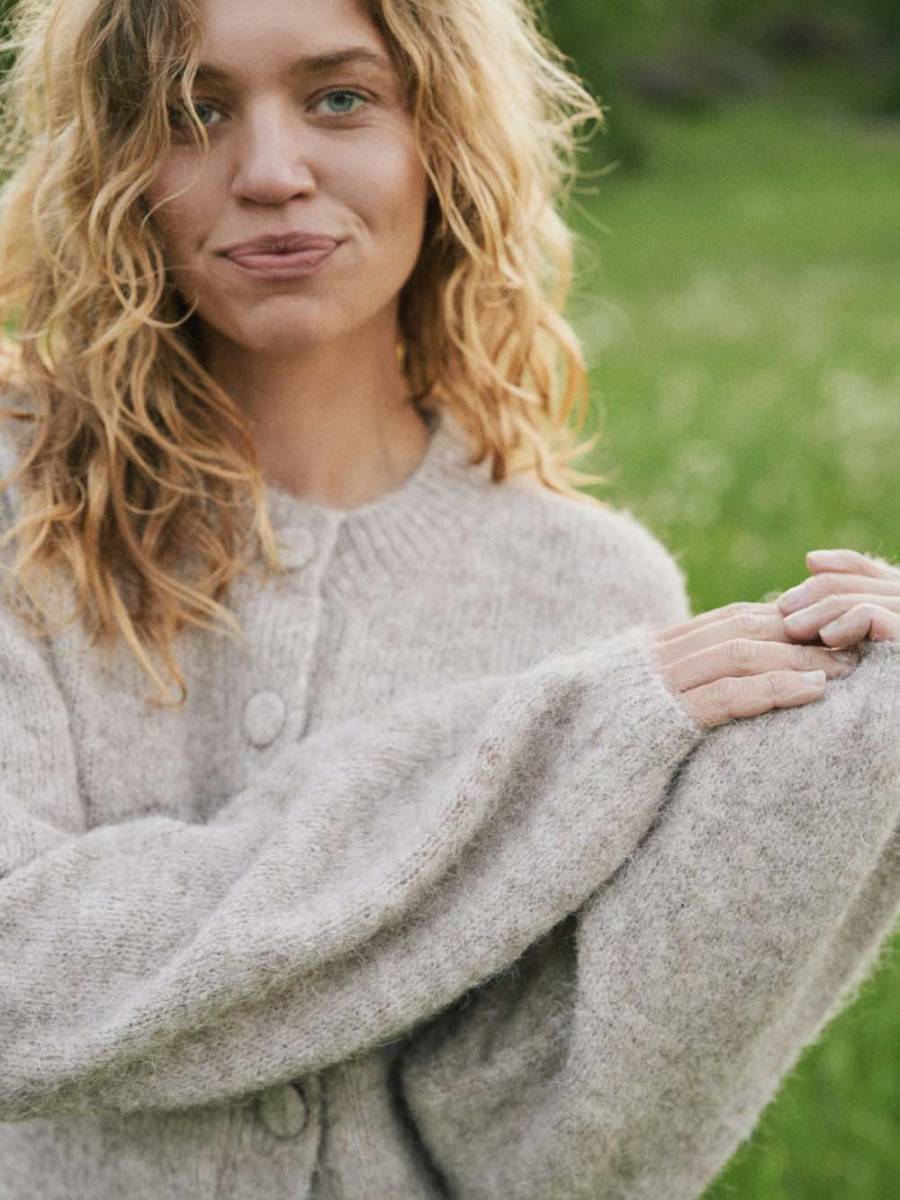 Gio fluffy knit cardigan beige melange Neo Noir - Afbeelding 3
