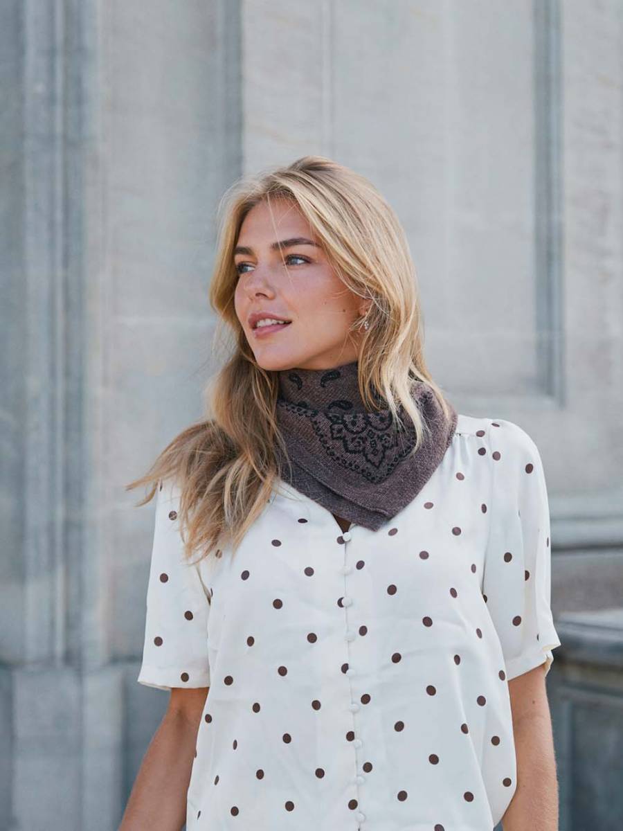Adelina paisley knit scarf brown Neo Noir - Afbeelding 2