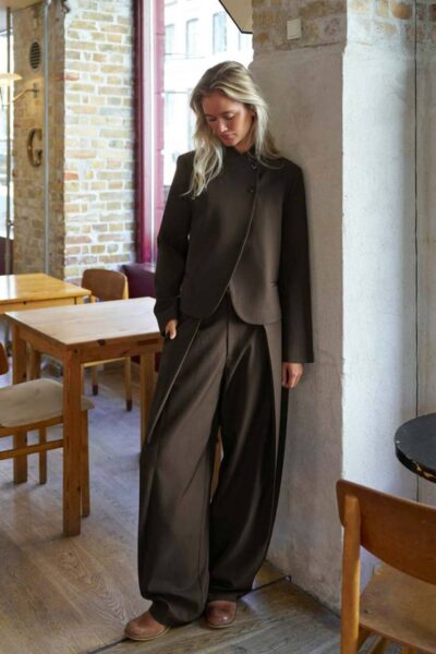 Lucille structure pants dark brown Neo Noir