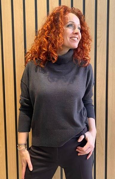 Sweater dark mocha Noman’s land