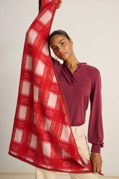 Shawl checks scarlet red Pom Amsterdam