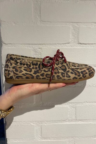 Loafer suede leo beige Shoecolate