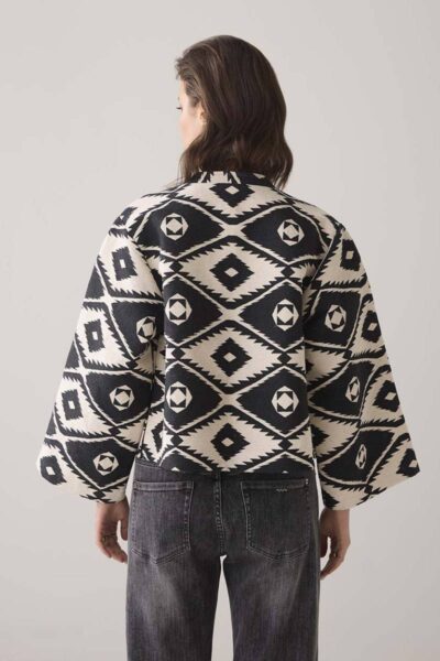Short round neck jacket geo aztek black Summum