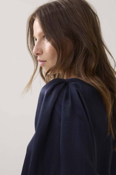 Top heavy silky touch midnight blue Summum