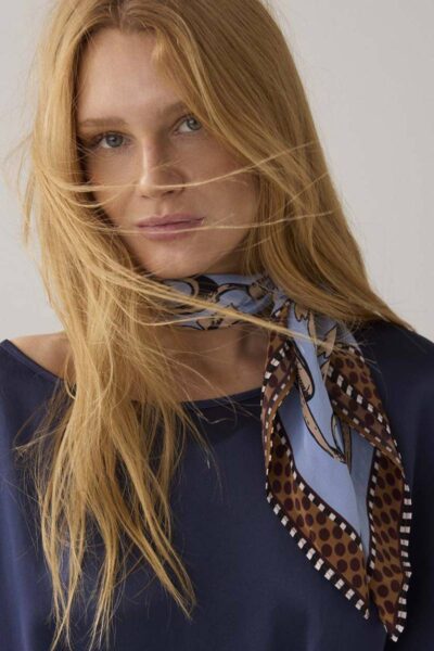 Scarf satin small soft blue Summum