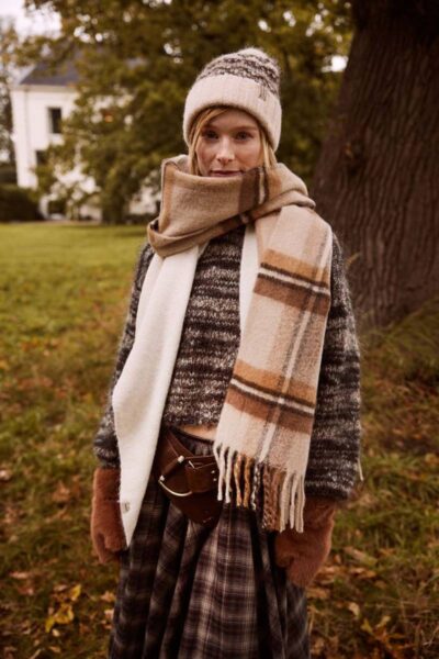 Fhearna scarf dark brown Barts Amsterdam