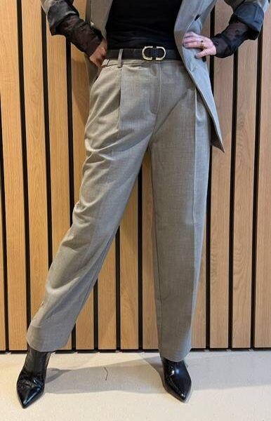 Nicole crop tall pant beige mel. Haute L’Amitie