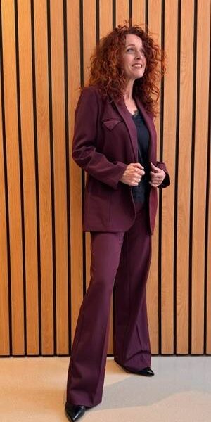 Premiere plain tall pant amarone Haute L’Amitie