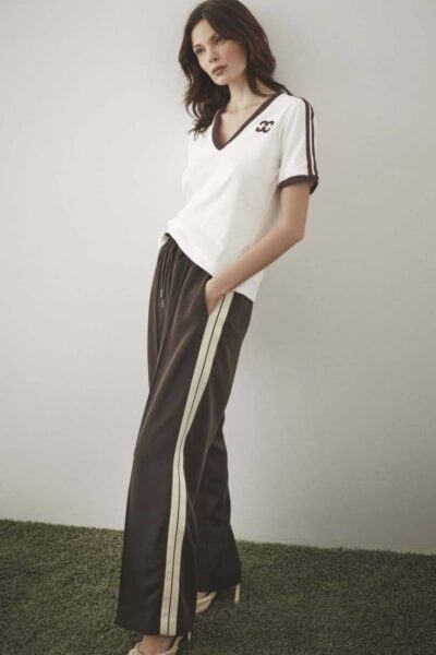 Edge stripe v-tee off-white mocca Co’Couture