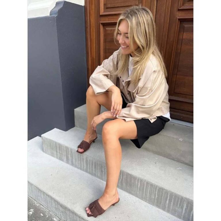 You be one sandals chocolate Copenhagen Shoes